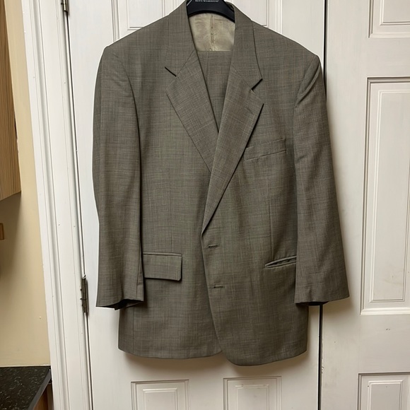 Jos. A Bank Men’s Tailored Suit | 40S - 33x32 - Picture 1 of 4
